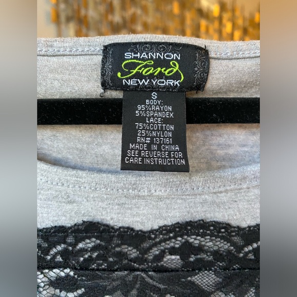 Gray top with black lace on front - Picture 6 of 7